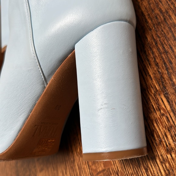 Toral Sofia Boot in Blue - Picture 5 of 8